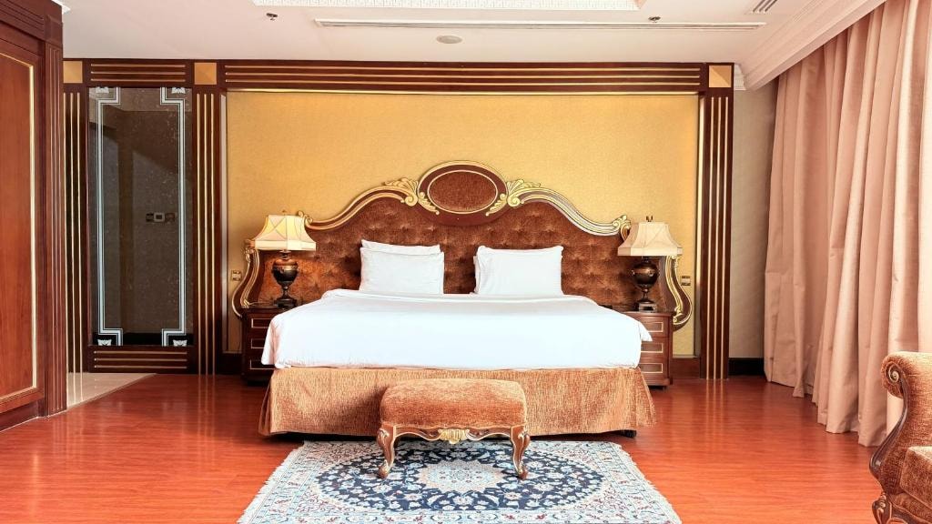 Ambassador One Bedroom Near Mall Of Emirates Luxury Bookings
