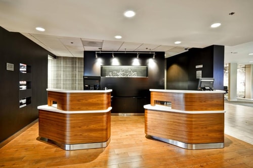 King Room Near Denny's Restaurant DAL 6 Luxury Bookings