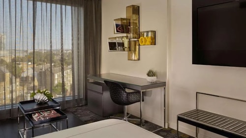 Superior King Room Near Jubilee Gardens LON 3 Luxury Bookings