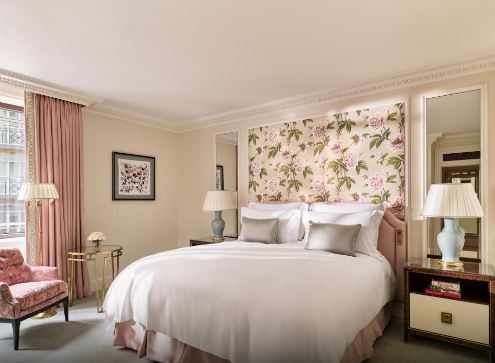 Superior King Room Near Carol Joy London LON Luxury Bookings