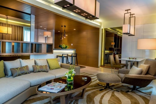 2 Bedroom Near Skyline Residence Sheikh Zayed Road 8 Luxury Bookings