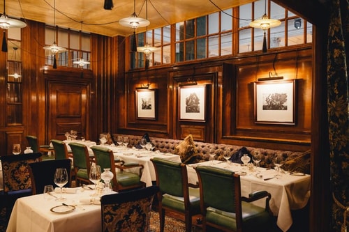 Queen Room Near Browan Solicitors Limited LON 12 Luxury Bookings