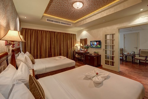 King Or Twin Suite Room Near To Al Rigga Metro Ab 3 Luxury Bookings