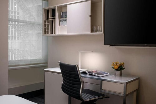 Cozy King Room Near Skydeck Chicago CHI 4 Luxury Bookings