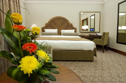 Classic King Or Twin Room Near Park Multaqa Al Ain 2 Luxury Bookings
