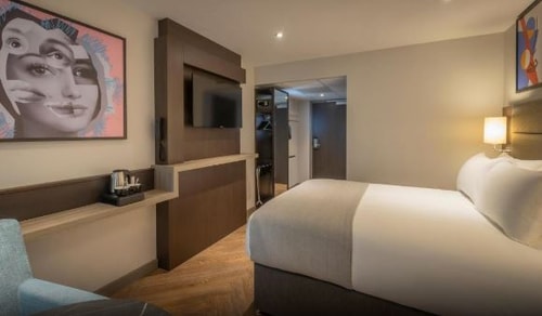 Deluxe Double Room Near Muslim Welfare House LON 1 Luxury Bookings
