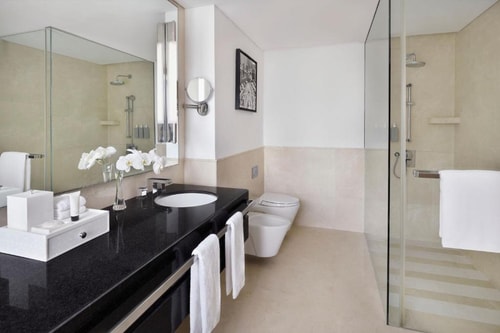 Deluxe Room City View Near By Dubai marina Mall 3 Luxury Bookings