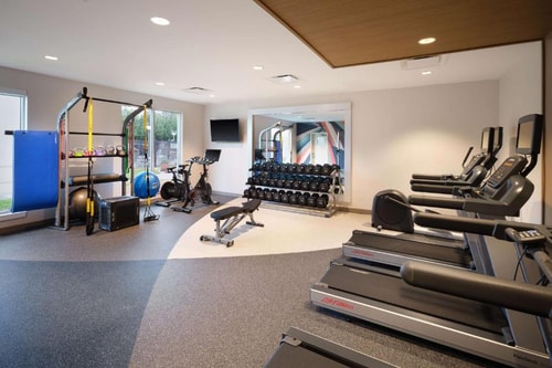 King Room Near US Treasury Department HOU 15 Luxury Bookings
