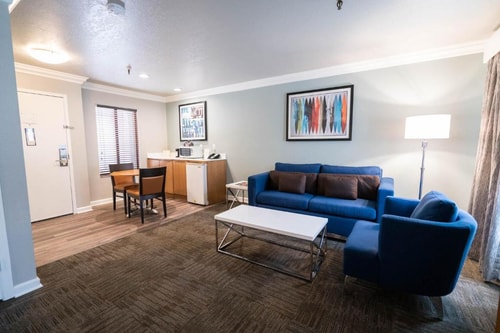 Deluxe Queen Room Near To Liquor World LAS 2 Luxury Bookings