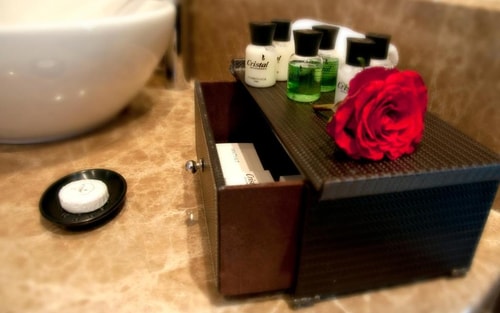 Quartz Studio Next to Medinat Zayed Shopping Mall 12 Luxury Bookings