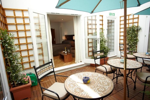 Standard Studio Near Cosmo Nannies LON 13 Luxury Bookings
