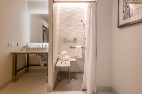 King Room Near Chipotle Mexican Grill DAL 5 Luxury Bookings