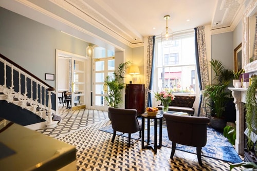Double or Twin Room Near Dance Art Studios LON 13 Luxury Bookings