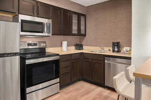 King Studio Suite Near Willowbrook WWTP HOU 5 Luxury Bookings