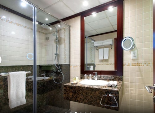 Two Bedroom Family Suite Balcony Near Marina Beach 7 Luxury Bookings