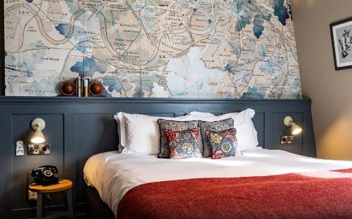 Double Or Twin Room Near Tesco Superstore LON 2 Luxury Bookings