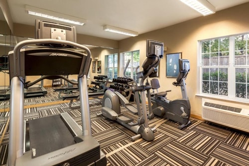 Queen Studio With Sofa Bed Near Planet Fitness HOU 11 Luxury Bookings
