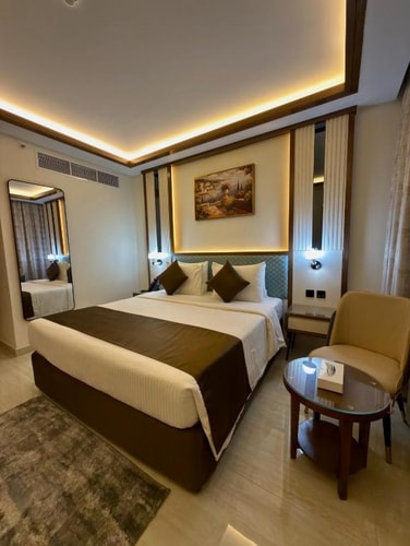 Standard King Or Twin Room Near New Academy School 1 Luxury Bookings