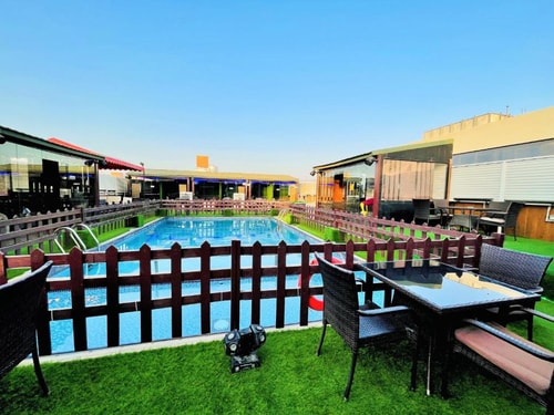 Standard King Or Twin Room Near New Academy School 17 Luxury Bookings