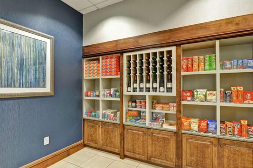 King Studio Suite Near Berachah Church HOU 12 Luxury Bookings