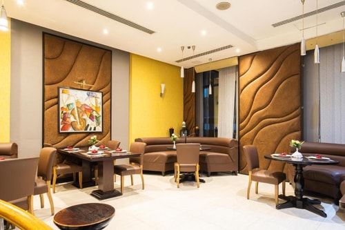 Deluxe Room Near City Centre Deira 5 Luxury Bookings