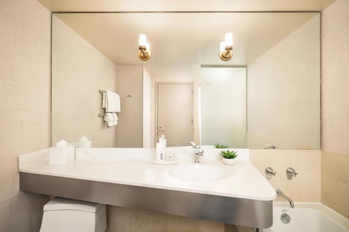 Standard King Room Near Hudson Theatre NYC 7 Luxury Bookings