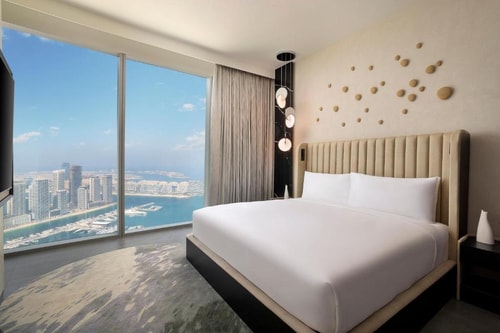 One Bedroom King Suite Near To Skydive Dubai 1 Luxury Bookings