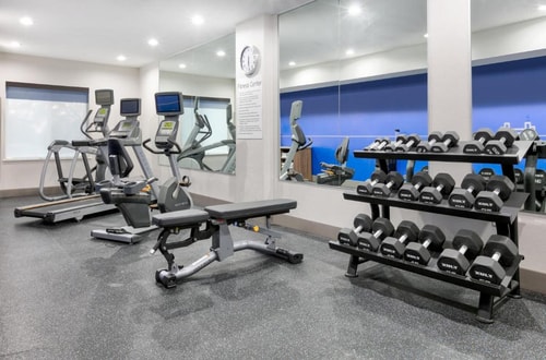 Standard King Room Near Ace Kitchen And Lounge DAL 12 Luxury Bookings