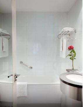 Double Standard Room Near Cleveland Gardens LON 6 Luxury Bookings