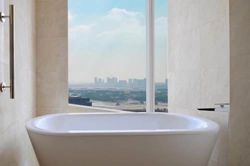 Stylish Two Bedroom Suite Near World Trade Center 7 Luxury Bookings