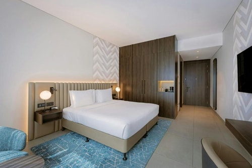 Standard King Or Twin Room Near Al Satwa Park 1 Luxury Bookings