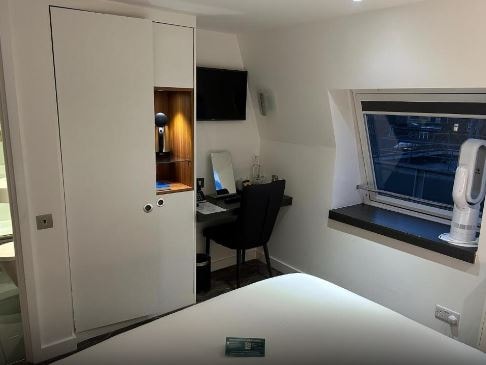 Standard Double Room Near The Magic Circle LON 1 Luxury Bookings