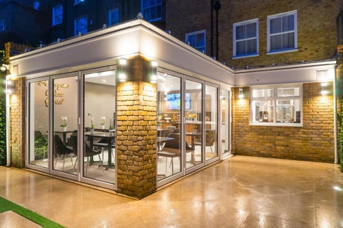 Standard Double Room Near Studio Integrate LON 10 Luxury Bookings