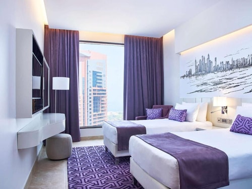 One Bedroom Suite Near Internet Metro Station 1 Luxury Bookings