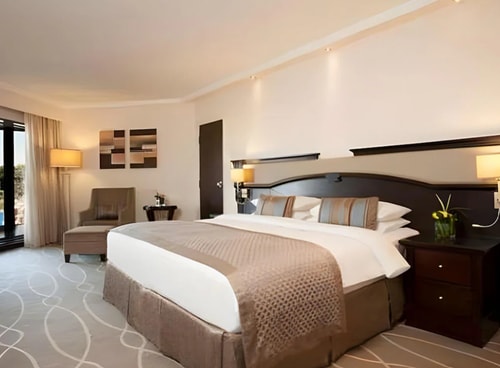Oasis Deluxe King Or Twin Room Near Oasis Cafe Luxury Bookings