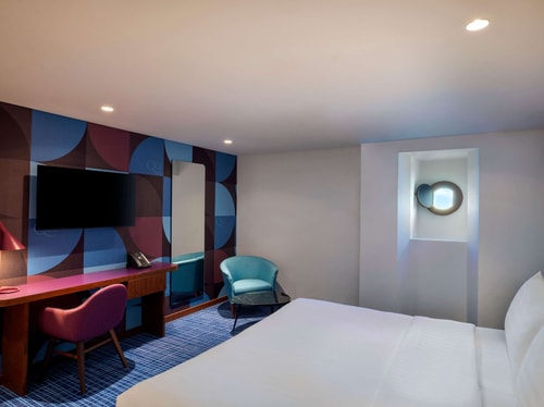 Superior Double Or Twin Room Near Port Saeed Dubai 2 Luxury Bookings