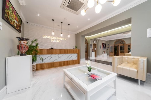 Double Room Near Allya beauty limited LON 7 Luxury Bookings