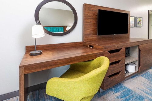 King Room Near Cottage Grove Park HOU 3 Luxury Bookings