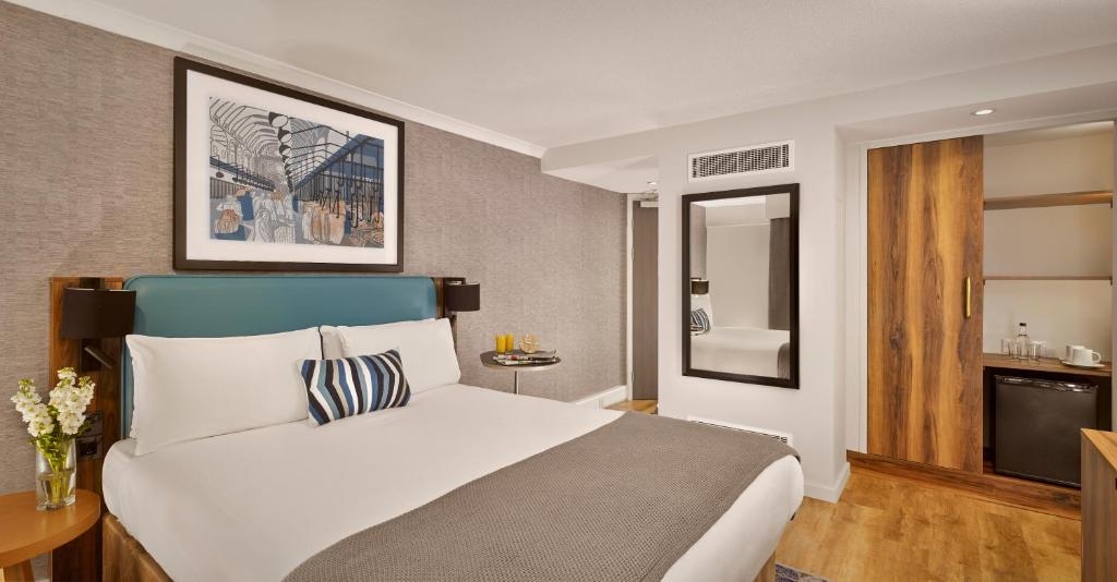 Classic Double Or Twin Room Near Charterhouse LON Luxury Bookings