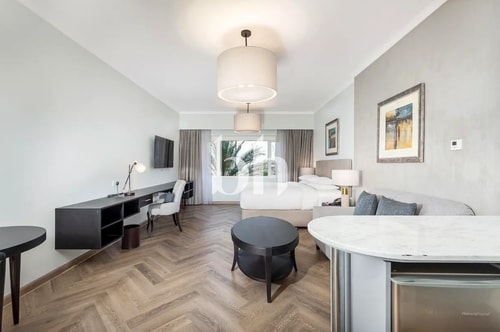 Studio Apartment Near Dubai Marine Club 4 Luxury Bookings