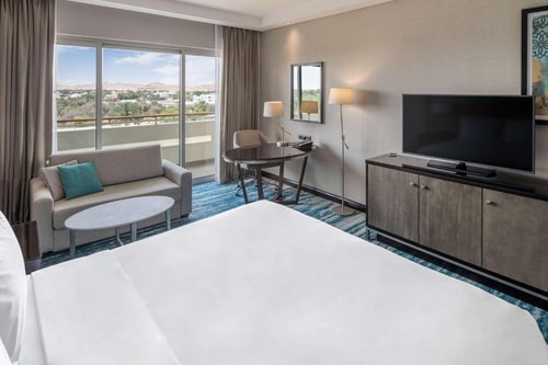 Superior Room Pool View Near Al Sarouj Roundabout 2 Luxury Bookings