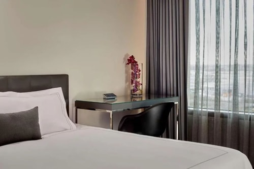 Superior King Room Near Tenpin Acton LON 3 Luxury Bookings