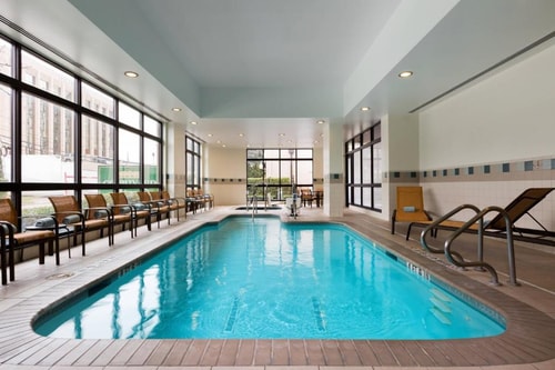 King Room Near Museum of Illusions Houston HOU 4 Luxury Bookings