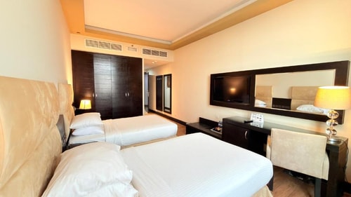 Standard King Or Twin Room Near Gardenia Centre 3 Luxury Bookings