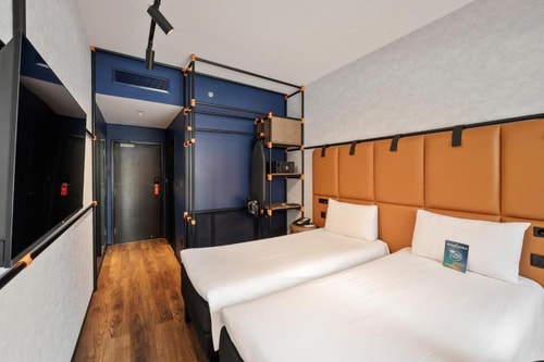 Standard Double or Twin Near WTC Metro Station 3 Luxury Bookings