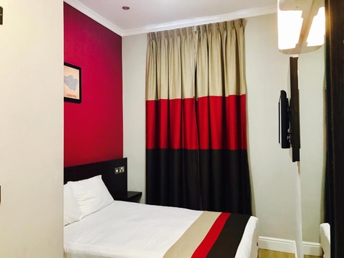 Double Or Twin Room Near Telefonzelle LON 2 Luxury Bookings