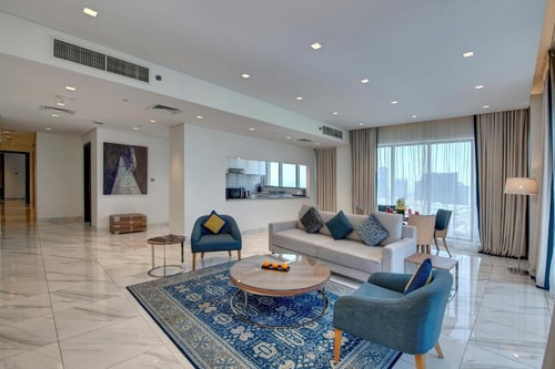 3 Bedroom Apartment Near New W Mart Supermarket 20 Luxury Bookings