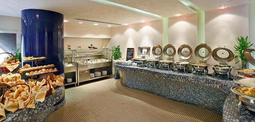 Executive Suite Near Plant Exhibition Garden 10 Luxury Bookings