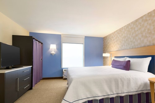 Studio Suite Near Aerodrom Ice Skating Complex HOU 1 Luxury Bookings