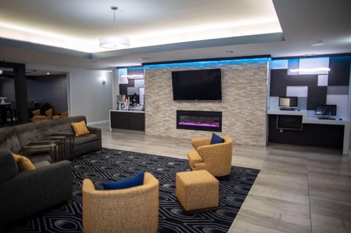 Deluxe King Room Near Thomas Bell Foster Park HOU 8 Luxury Bookings